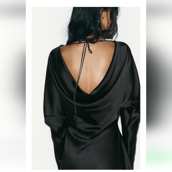 Elegant Black Draped Dress - Picture 4 of 7